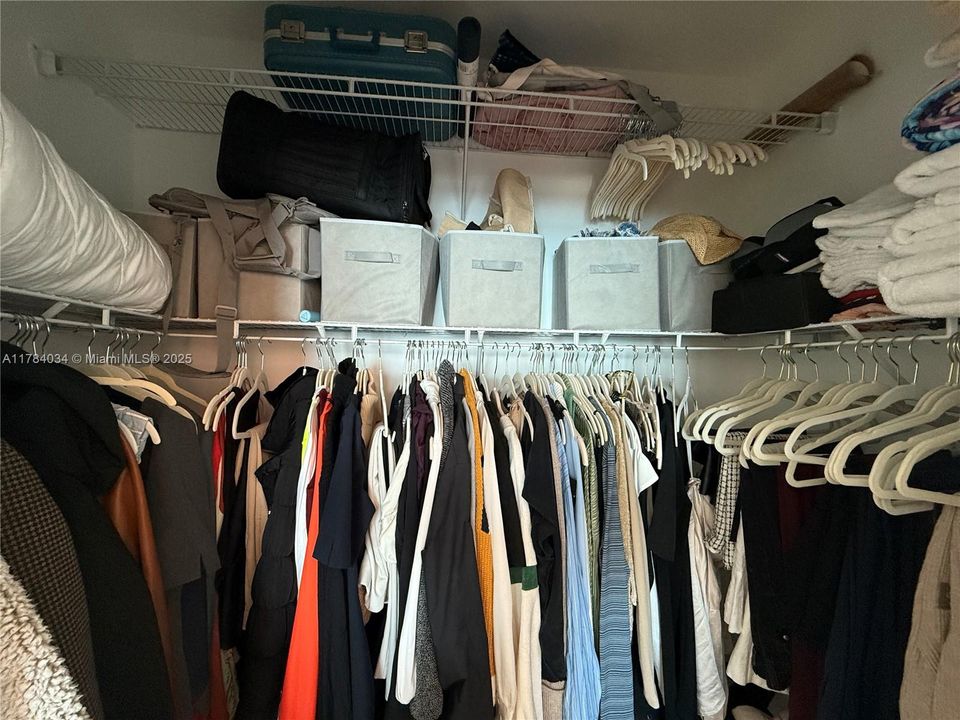 最近租的: $3,400 (1 贝兹, 1 浴室, 702 平方英尺)