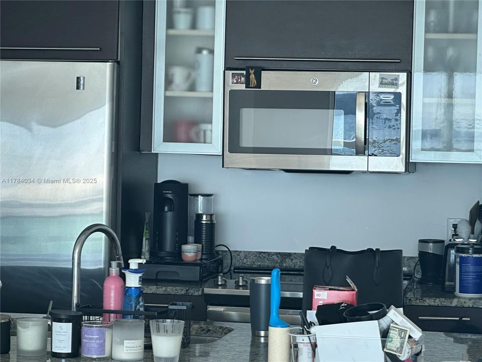 最近租的: $3,400 (1 贝兹, 1 浴室, 702 平方英尺)