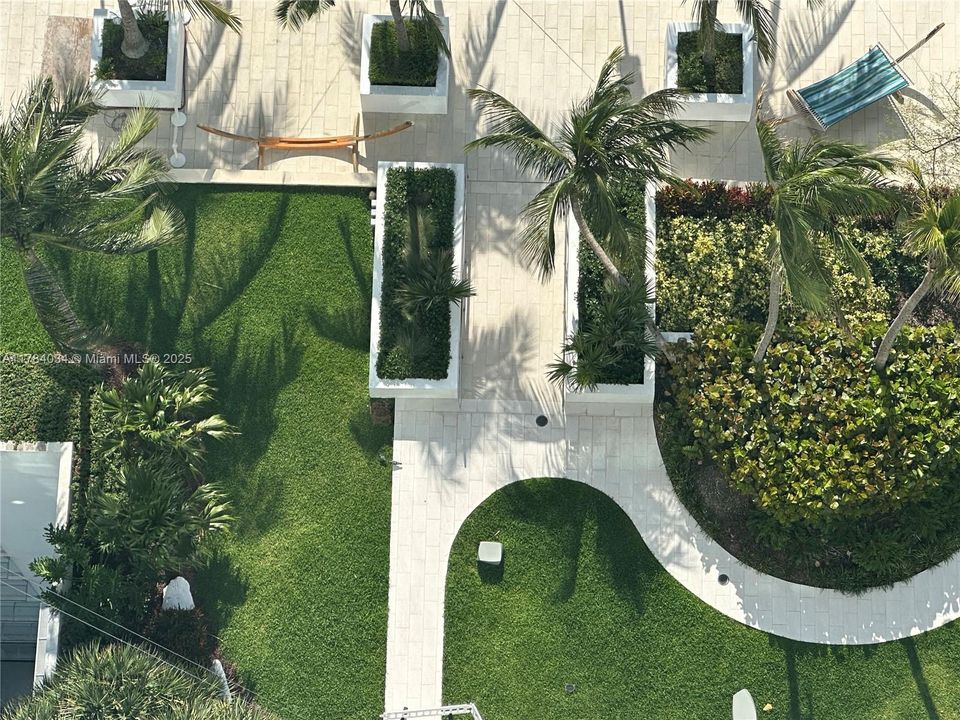 最近租的: $3,400 (1 贝兹, 1 浴室, 702 平方英尺)