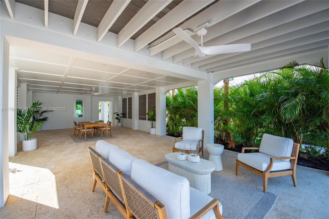 For Sale: $3,500,000 (4 beds, 4 baths, 3011 Square Feet)