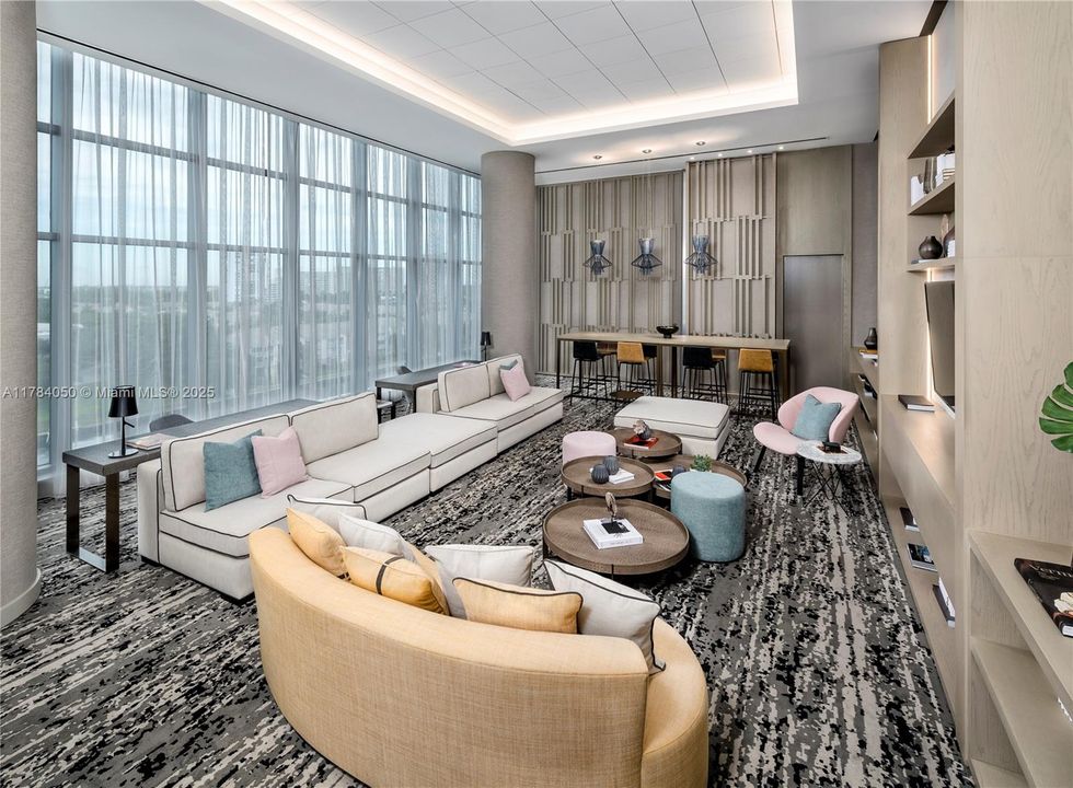 Vendido Recientemente: $840,000 (3 camas, 2 baños, 1129 Pies cuadrados)