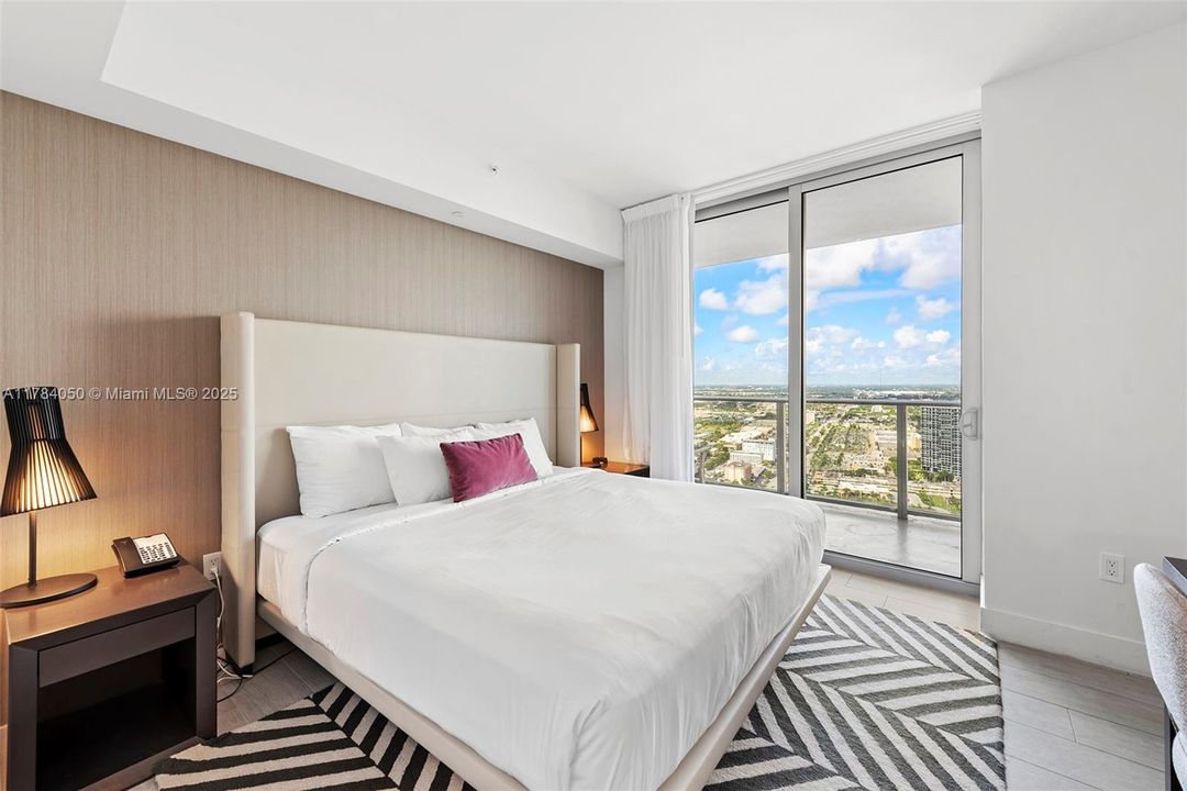 Vendido Recientemente: $840,000 (3 camas, 2 baños, 1129 Pies cuadrados)