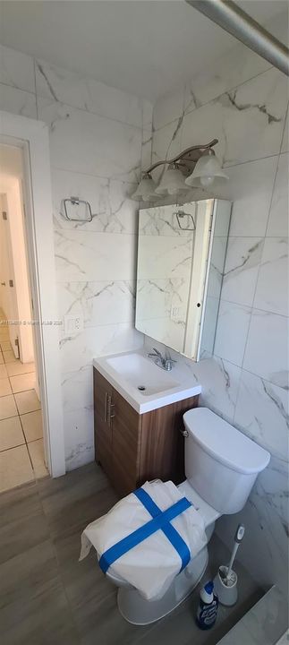 最近租的: $1,700 (2 贝兹, 1 浴室, 3380 平方英尺)