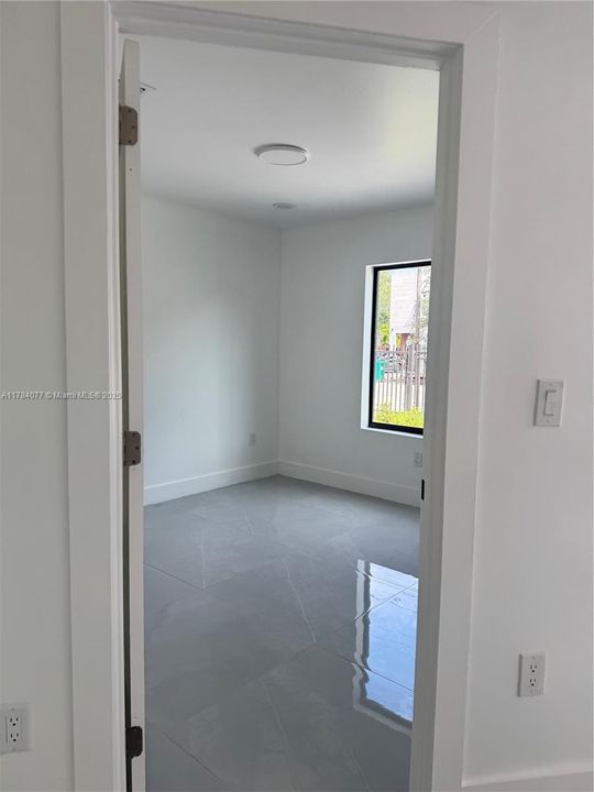 Недавно продано: $525,000 (4 спален, 2 ванн, 0 Квадратных фут)