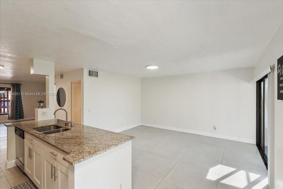 Недавно арендовано: $3,175 (3 спален, 2 ванн, 1672 Квадратных фут)