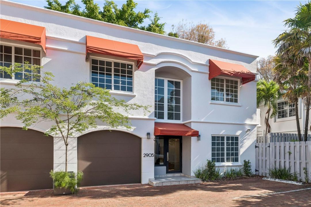 最近售出: $1,299,000 (3 贝兹, 2 浴室, 1637 平方英尺)