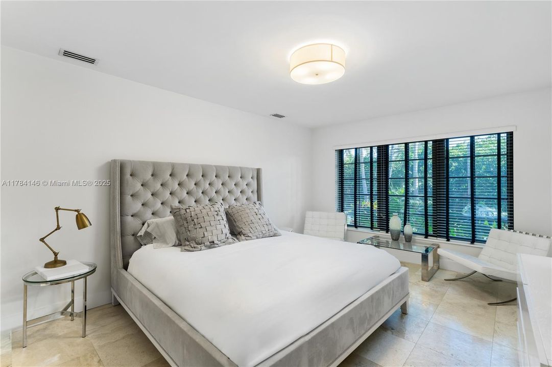 For Sale: $5,350,000 (4 beds, 4 baths, 3886 Square Feet)