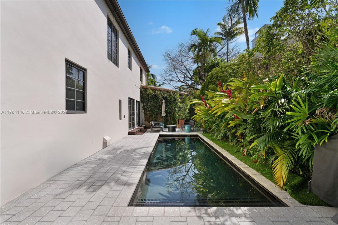 For Sale: $5,350,000 (4 beds, 4 baths, 3886 Square Feet)