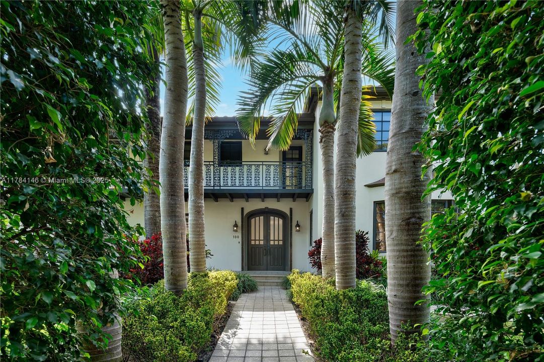 For Sale: $5,350,000 (4 beds, 4 baths, 3886 Square Feet)