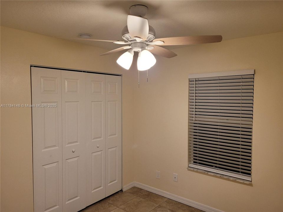 Недавно продано: $475,000 (0 спален, 0 ванн, 2296 Квадратных фут)