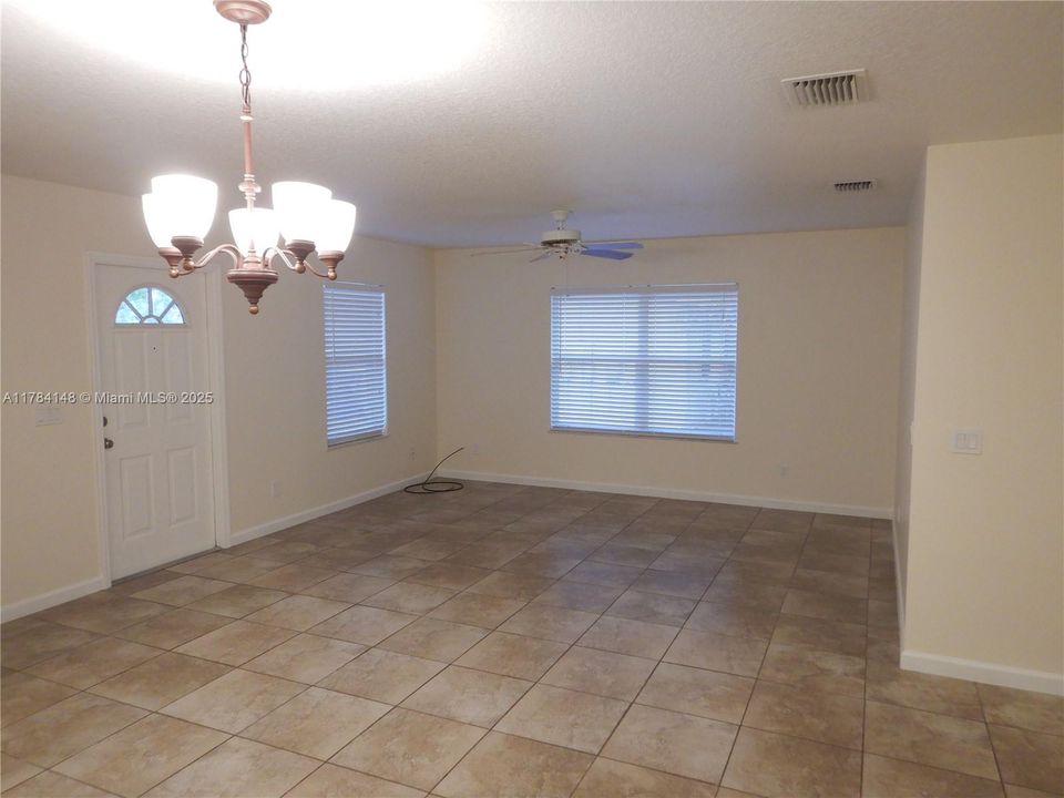 OPEN CONCEPT FAMILY, UNIT A