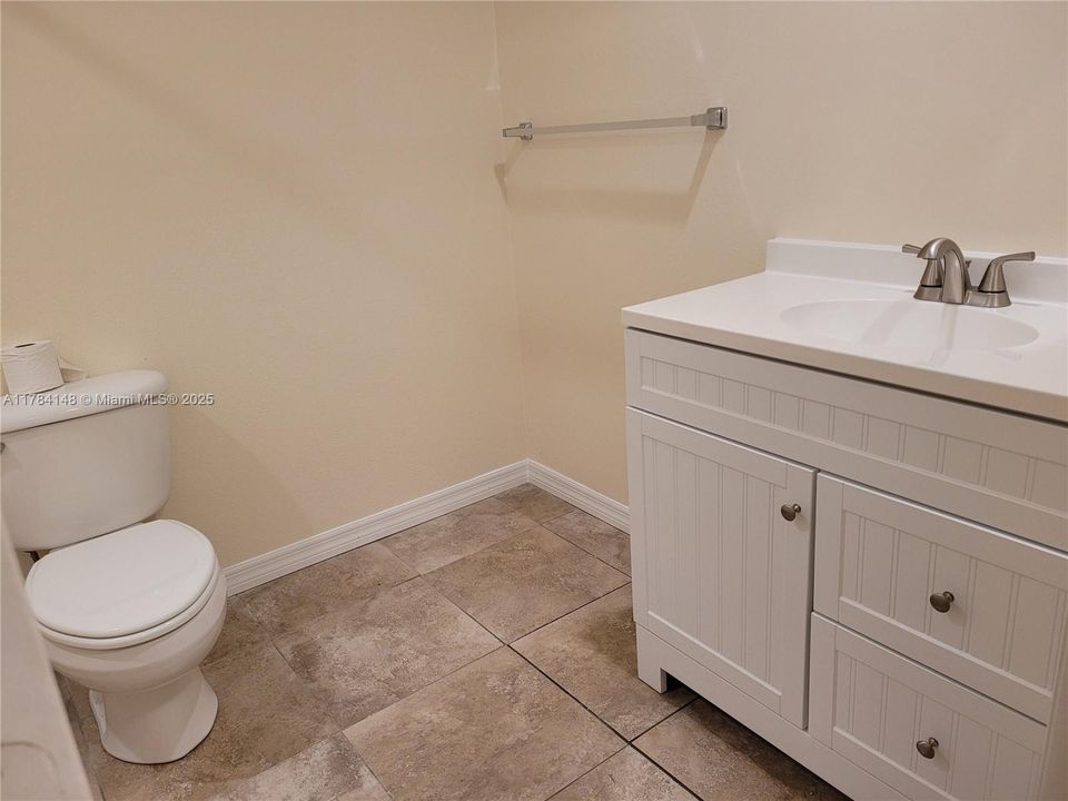 Недавно продано: $475,000 (0 спален, 0 ванн, 2296 Квадратных фут)