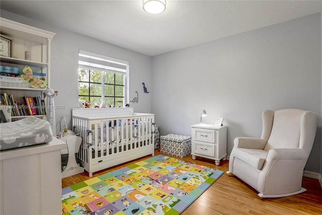 Недавно продано: $1,249,000 (5 спален, 4 ванн, 3336 Квадратных фут)