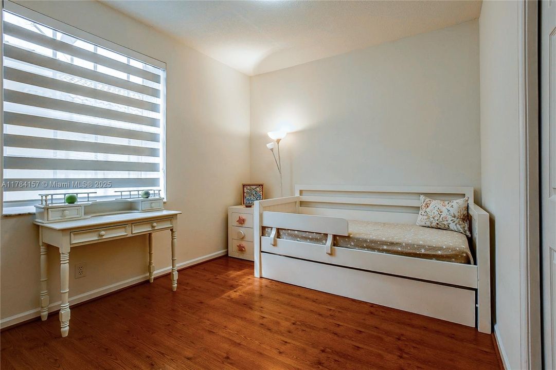 Недавно продано: $1,249,000 (5 спален, 4 ванн, 3336 Квадратных фут)