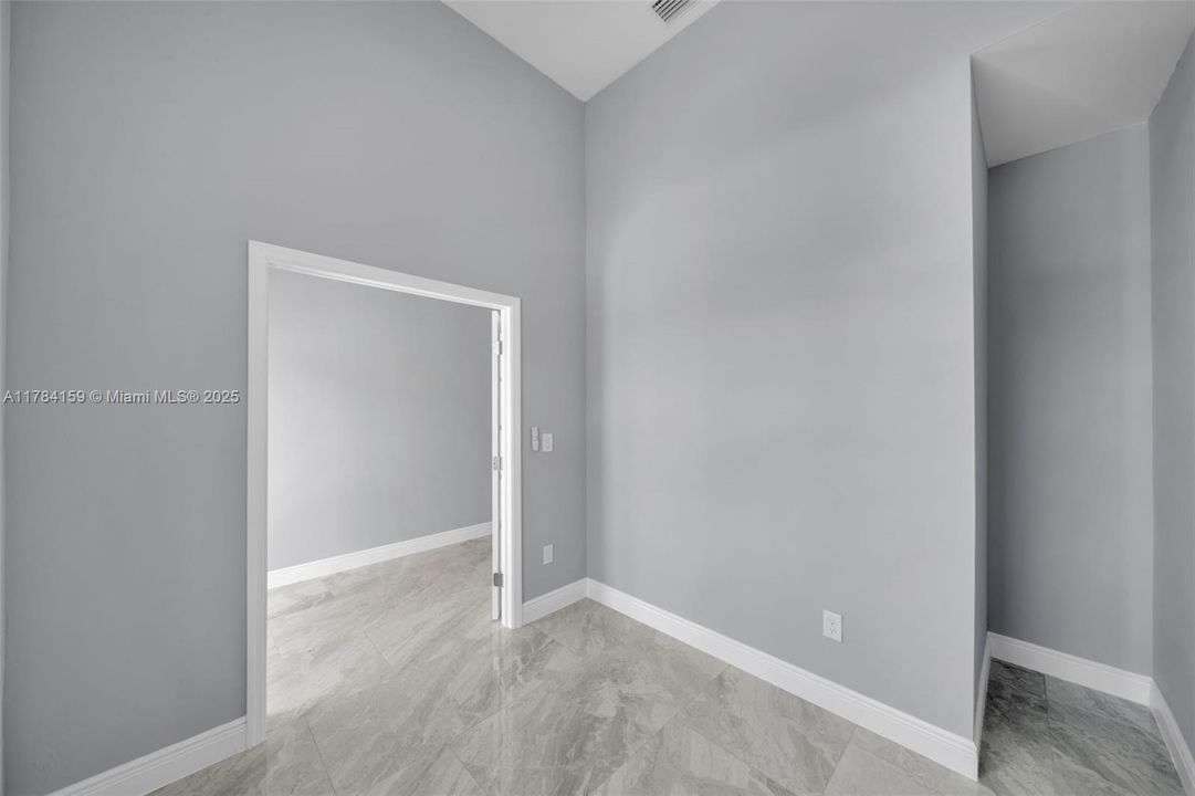 Recently Sold: $375,000 (4 beds, 2 baths, 1800 Square Feet)