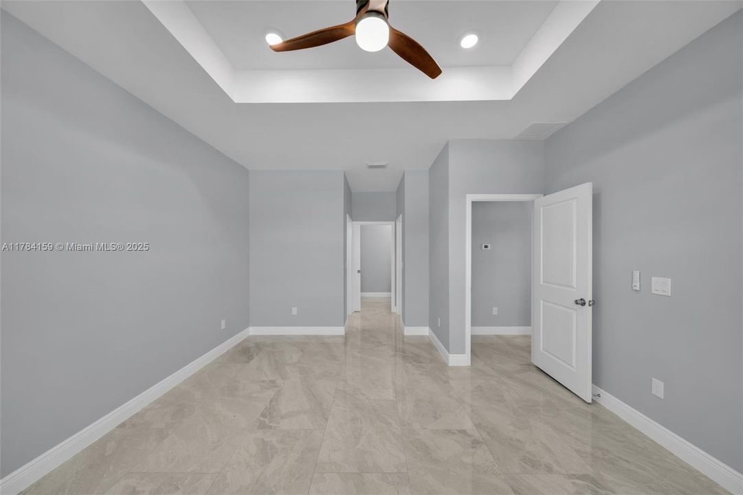 Recently Sold: $375,000 (4 beds, 2 baths, 1800 Square Feet)