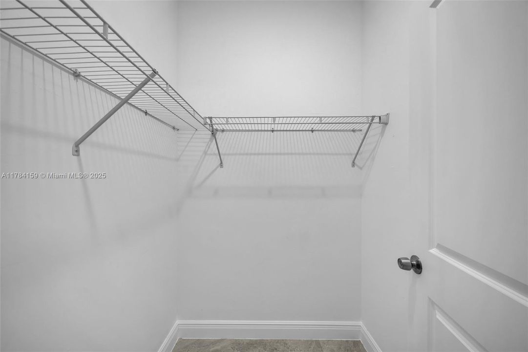 Recently Sold: $375,000 (4 beds, 2 baths, 1800 Square Feet)