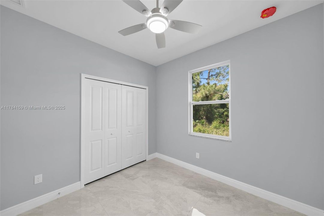 Recently Sold: $375,000 (4 beds, 2 baths, 1800 Square Feet)