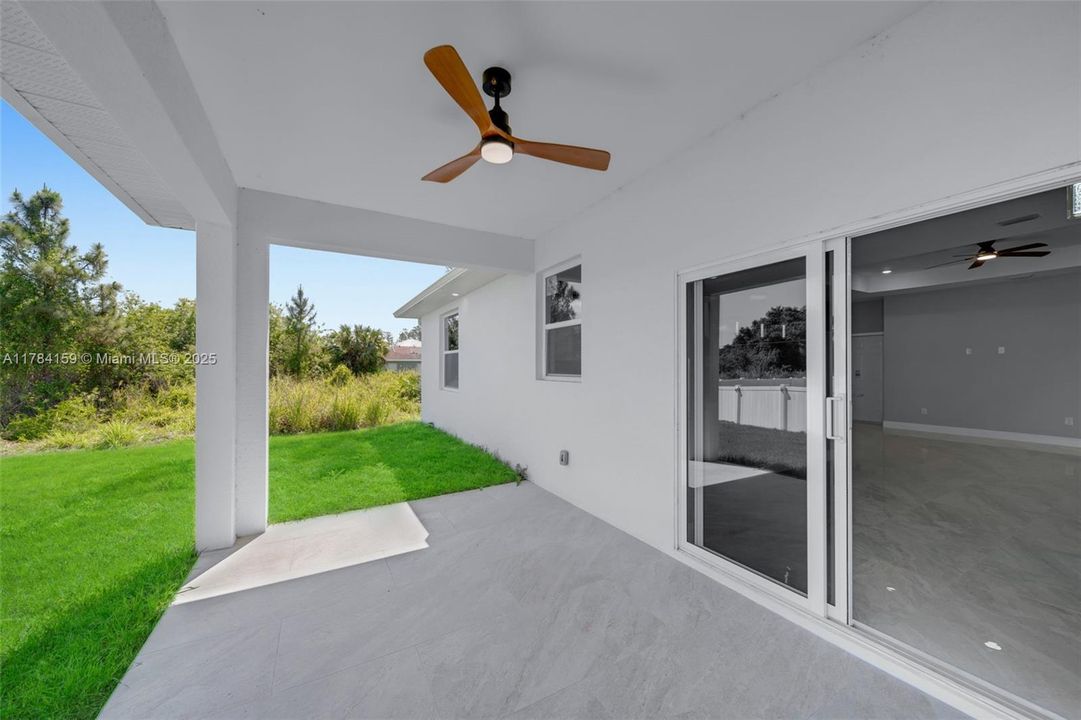 Recently Sold: $375,000 (4 beds, 2 baths, 1800 Square Feet)