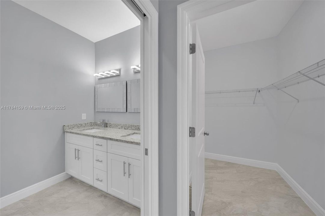 Recently Sold: $375,000 (4 beds, 2 baths, 1800 Square Feet)