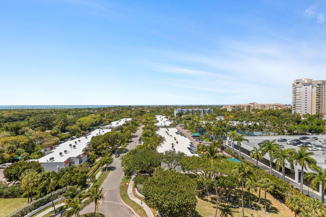 Vendido Recientemente: $1,600,000 (2 camas, 2 baños, 1670 Pies cuadrados)