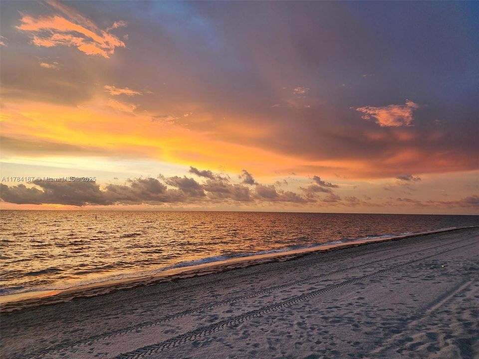 Vendido Recientemente: $1,600,000 (2 camas, 2 baños, 1670 Pies cuadrados)