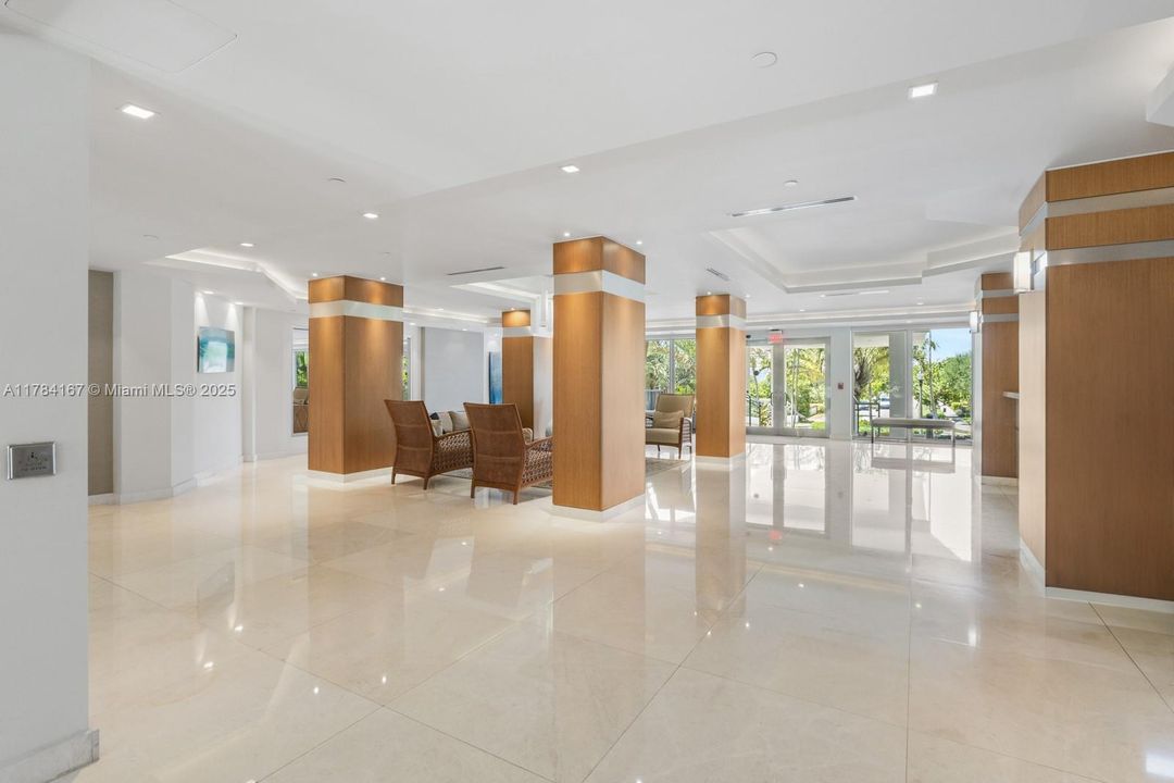 Vendido Recientemente: $1,600,000 (2 camas, 2 baños, 1670 Pies cuadrados)