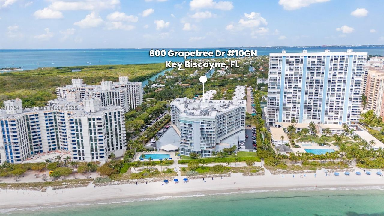 Vendido Recientemente: $1,600,000 (2 camas, 2 baños, 1670 Pies cuadrados)