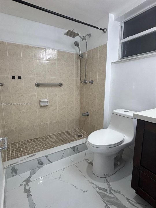 Recientemente alquilado: $1,700 (1 camas, 1 baños, 644 Pies cuadrados)