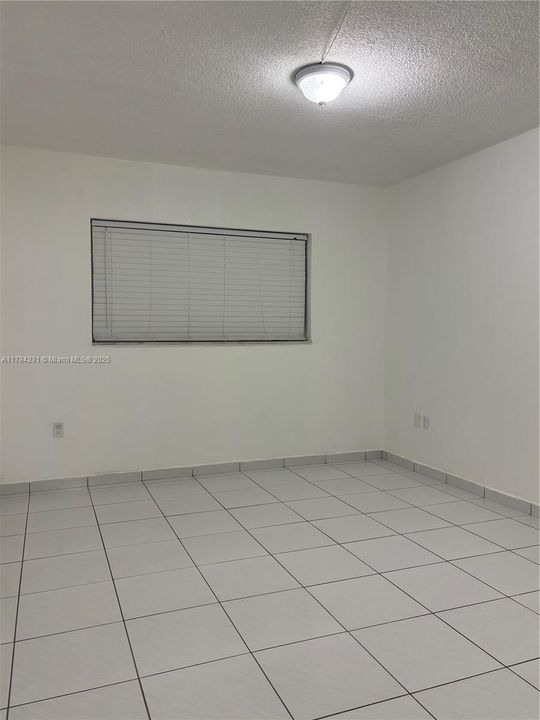 Recientemente alquilado: $1,700 (1 camas, 1 baños, 644 Pies cuadrados)