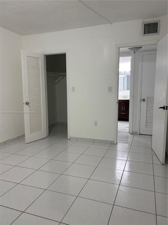 Recientemente alquilado: $1,700 (1 camas, 1 baños, 644 Pies cuadrados)