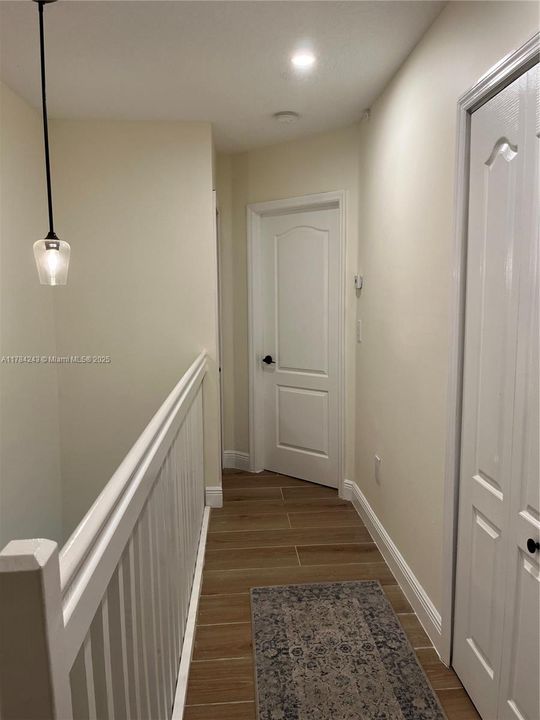 Recently Rented: $2,950 (3 beds, 3 baths, 1270 Square Feet)