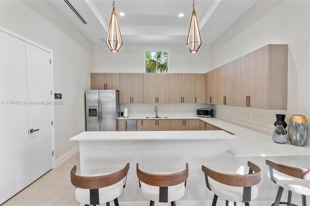 最近租的: $3,367 (3 贝兹, 2 浴室, 1331 平方英尺)