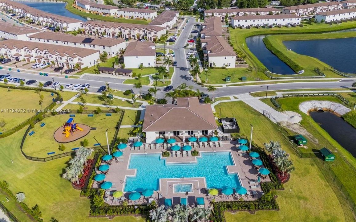 最近租的: $3,367 (3 贝兹, 2 浴室, 1331 平方英尺)