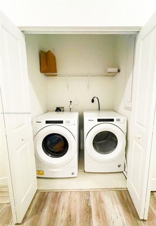 最近租的: $3,367 (3 贝兹, 2 浴室, 1331 平方英尺)