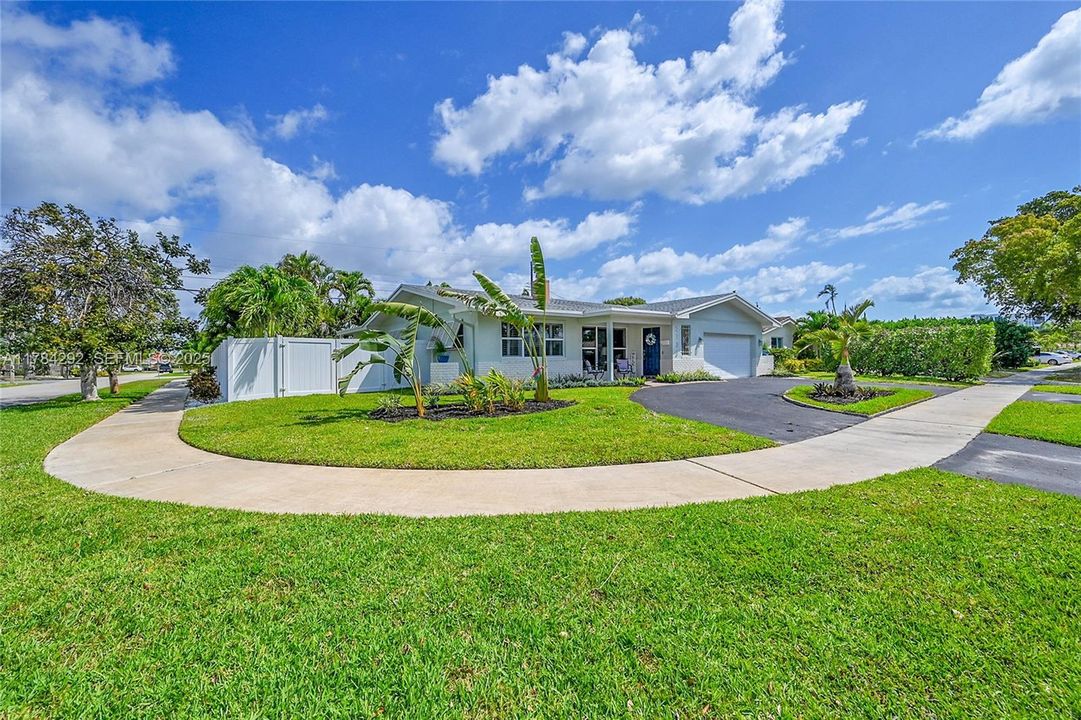 待售: $765,000 (3 贝兹, 2 浴室, 1391 平方英尺)