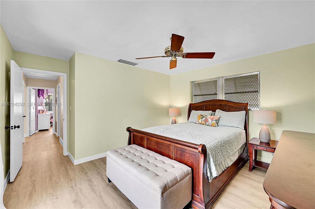 待售: $765,000 (3 贝兹, 2 浴室, 1391 平方英尺)