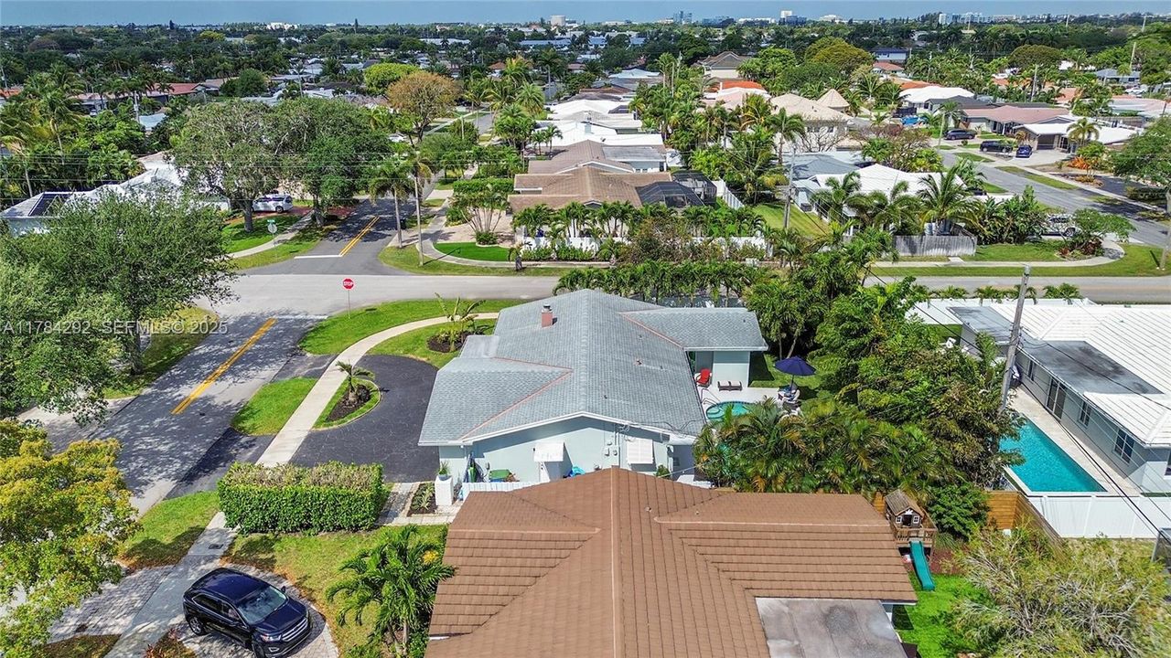 待售: $765,000 (3 贝兹, 2 浴室, 1391 平方英尺)