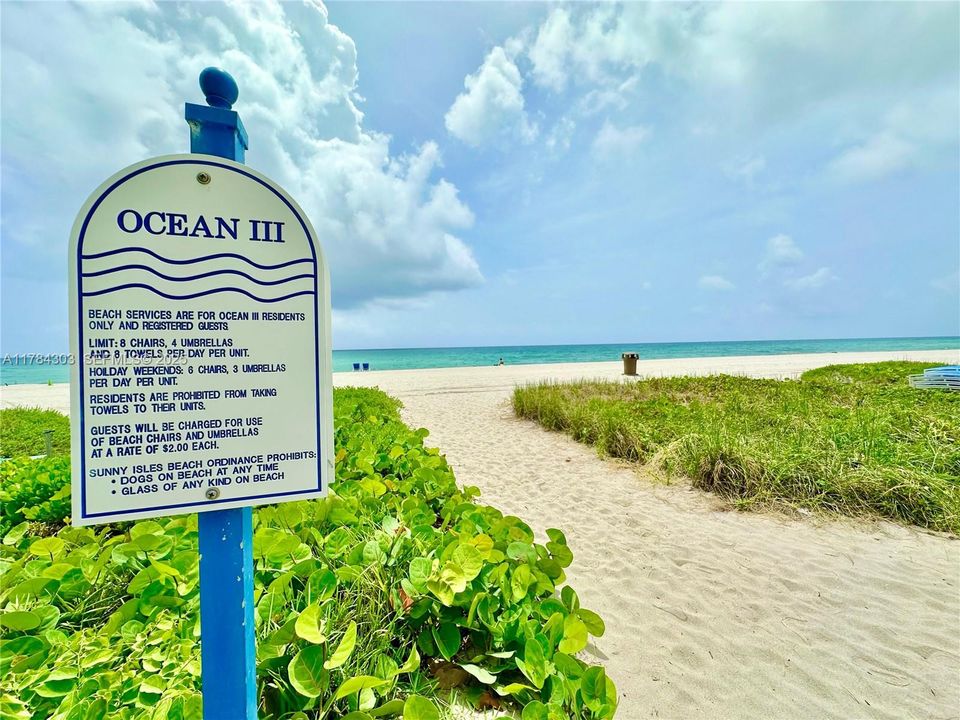 OCEAN III PRIVATE ENTRANCE TO BEACH