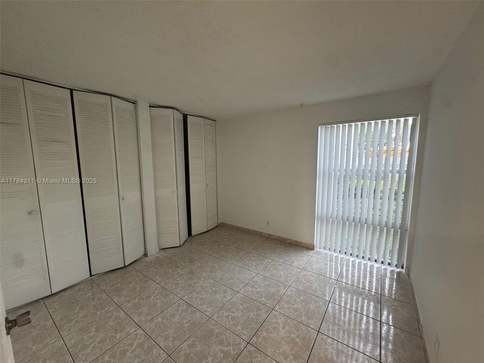 Recently Rented: $1,800 (2 beds, 2 baths, 1150 Square Feet)