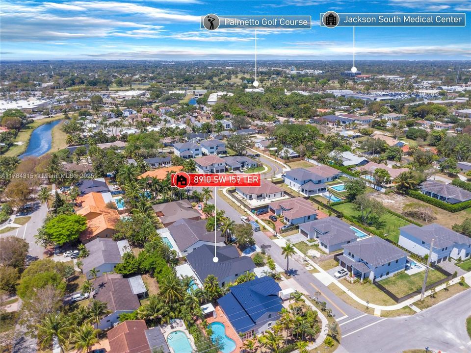 Недавно продано: $1,300,000 (4 спален, 3 ванн, 2320 Квадратных фут)