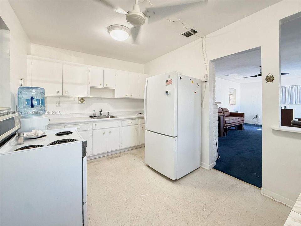 Recently Sold: $625,000 (3 beds, 2 baths, 1264 Square Feet)