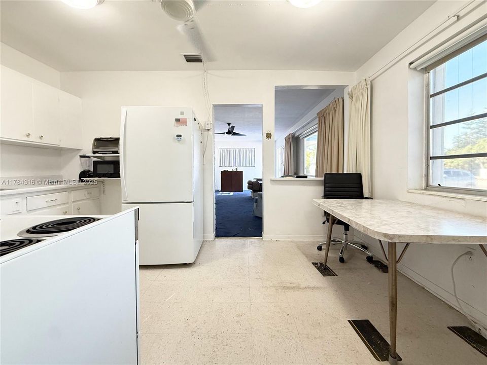 Recently Sold: $625,000 (3 beds, 2 baths, 1264 Square Feet)