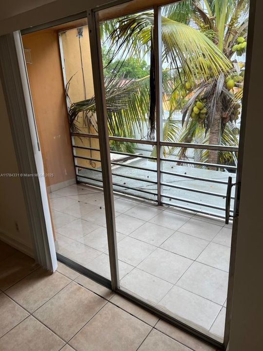 Недавно продано: $213,950 (4 спален, 2 ванн, 1440 Квадратных фут)