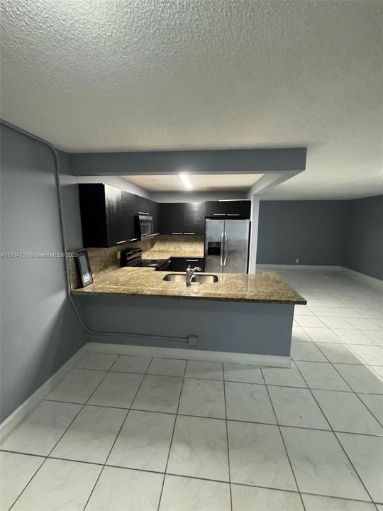 Недавно продано: $213,950 (4 спален, 2 ванн, 1440 Квадратных фут)