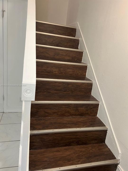 Недавно продано: $213,950 (4 спален, 2 ванн, 1440 Квадратных фут)