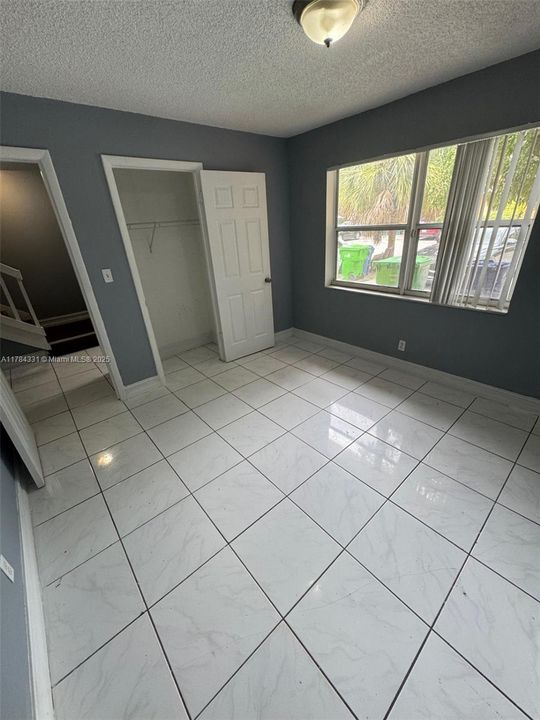 Недавно продано: $213,950 (4 спален, 2 ванн, 1440 Квадратных фут)