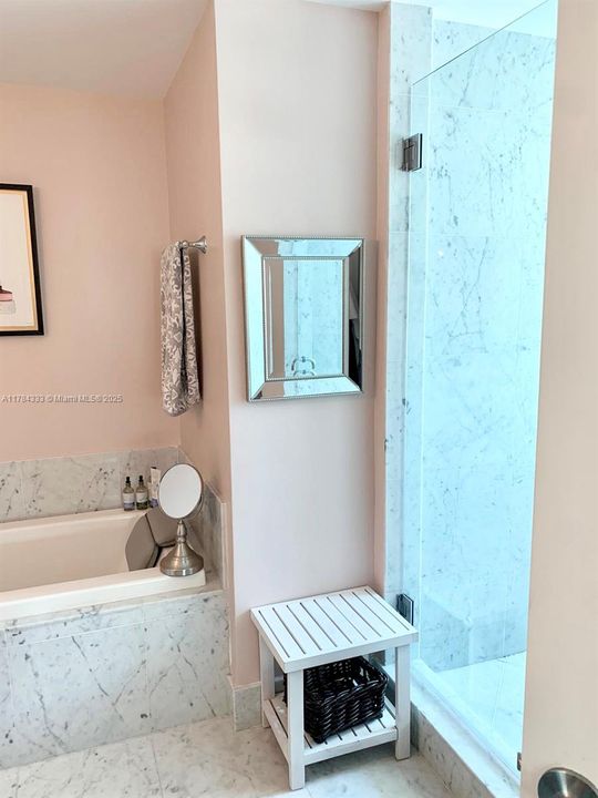 На продажу: $470,000 (2 спален, 2 ванн, 1006 Квадратных фут)