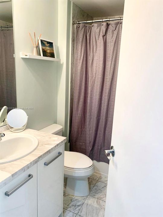 На продажу: $470,000 (2 спален, 2 ванн, 1006 Квадратных фут)