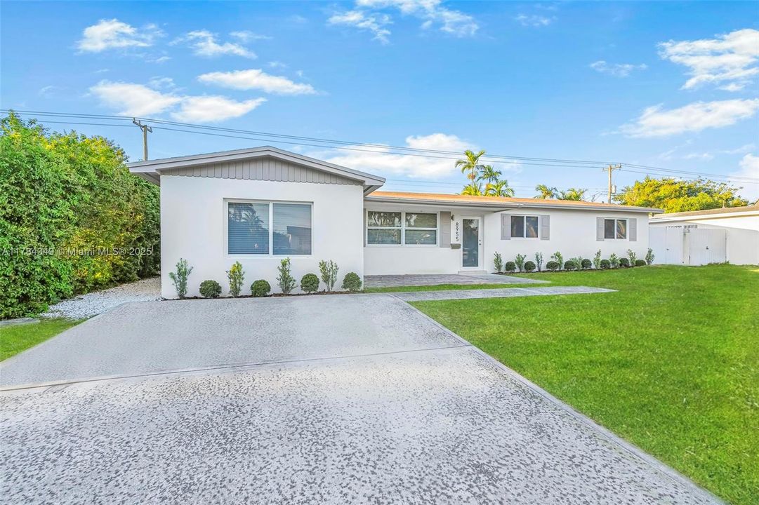 Недавно продано: $699,000 (4 спален, 3 ванн, 1443 Квадратных фут)